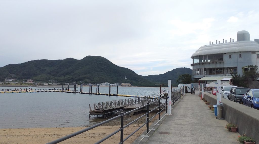 ドルフィンセンター全景