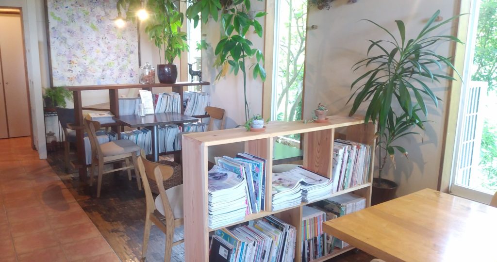 『ゆるりと』店内3