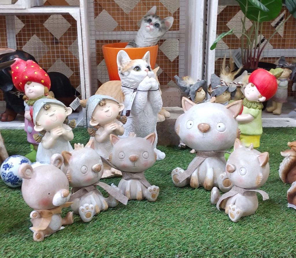 JOYGARDENファニチャーのネコ