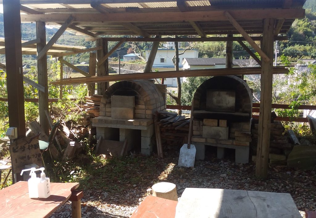 『DEER LAND FARM 岡﨑牧場』ピザ窯