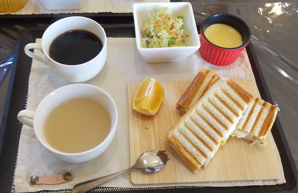 『LUNCH BOX』ホットサンド