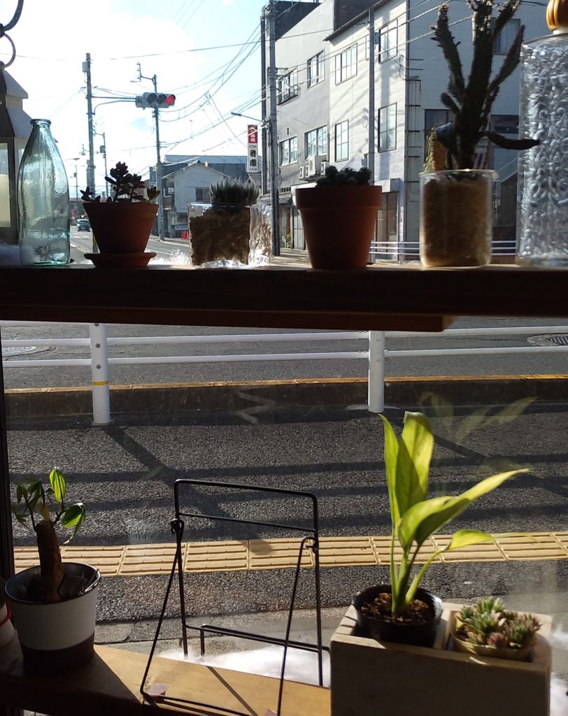 『キッチンかぷりす』店内から