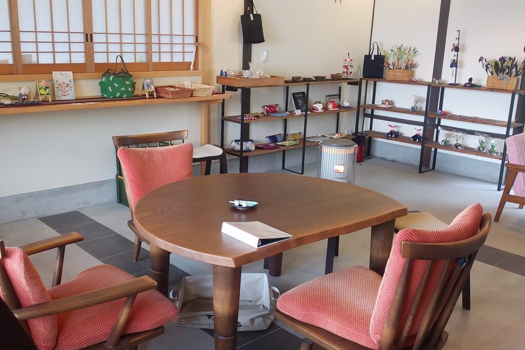 『夢心花(ゆめここは)』店内1