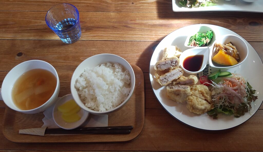 cafe歩笑(ぽえむ)日替わりランチ